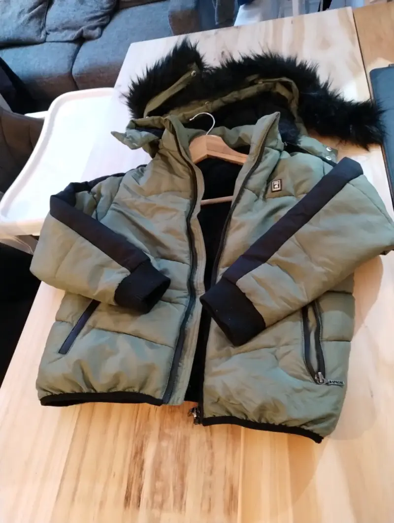 Chaqueta de invierno para niño con capucha desmontable - 1