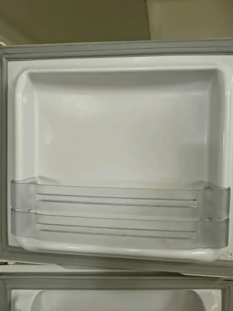 Refrigerador Whirlpool Blanco en Buen Estado - 3