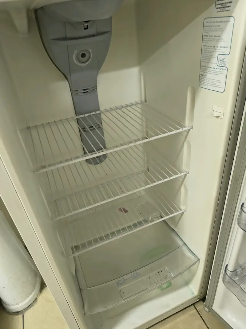 Refrigerador Whirlpool Blanco en Buen Estado - 5