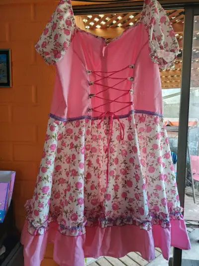 Vestido rosa con estampado floral y volantes - miniatura 2
