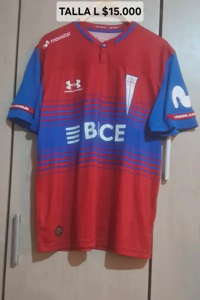 Camiseta de fútbol Universidad Católica Under Armour talla L - miniatura 1
