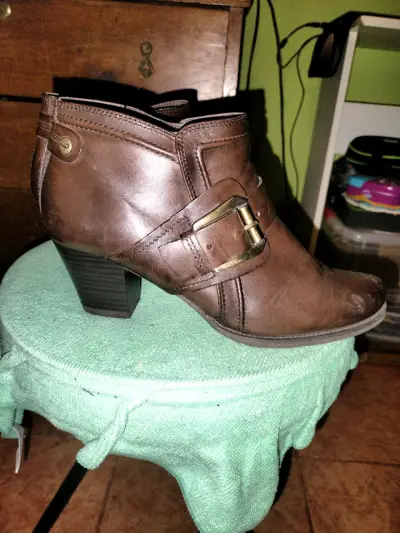 Botines de cuero marrón con hebilla - miniatura 3