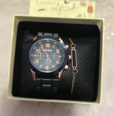 Set de relojes de pulsera con pulsera decorativa - miniatura 3