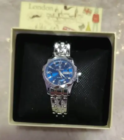 Set de relojes de pulsera con pulsera decorativa - miniatura 4