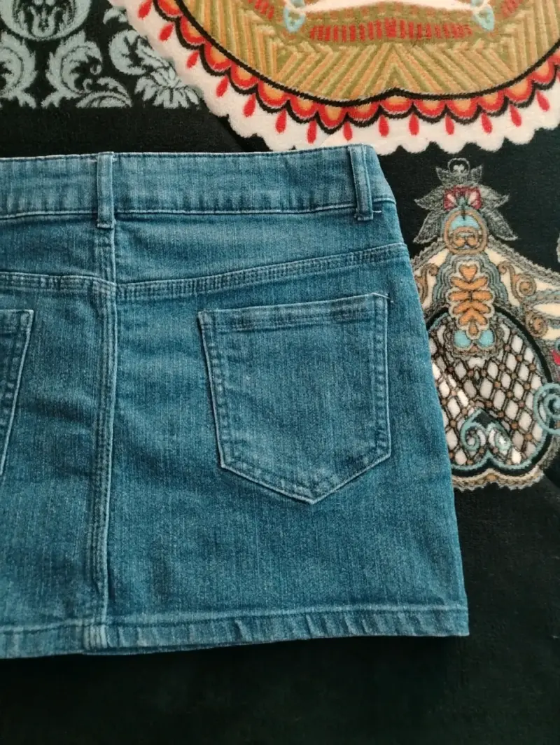 Falda de mezclilla azul para mujer - 4