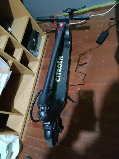 Scooter Eléctrico Plegable Citroën 8.5" Negro - miniatura 2