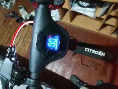 Scooter Eléctrico Plegable Citroën 8.5" Negro - miniatura 10