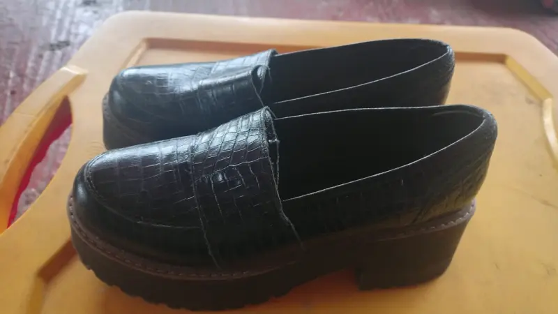 Zapatos de cuero negro estilo mocasín Romano - 1