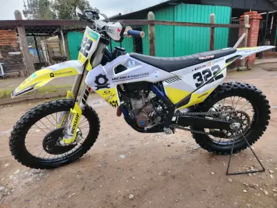 Moto Husqvarna FC350 año 2020 - miniatura 3