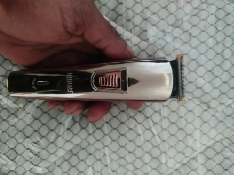Kit de peluquería completo con cortadoras y accesorios - 5
