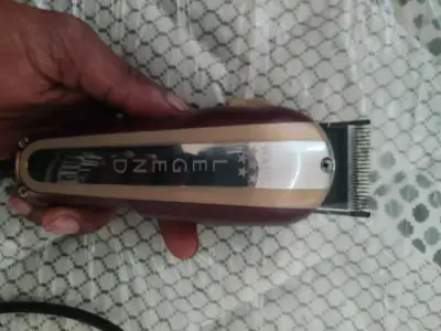 Kit de peluquería completo con cortadoras y accesorios - miniatura 6