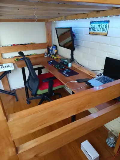 Camarote  de madera con escritorio integrado - miniatura 2