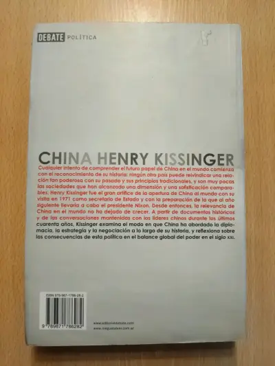 Libro 'China' de Henry Kissinger en buen estado - miniatura 2