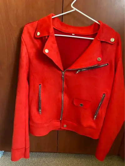 Chaqueta de mujer roja con cierre metálico - miniatura 1