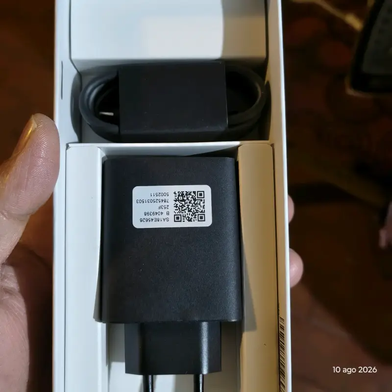 Cargador Rápido 90W USB-C para Edge 60 Pro - 2