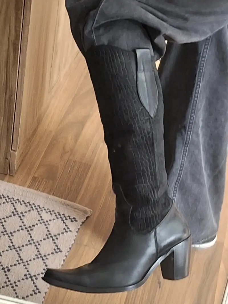 Botas de cuero negras con tacón alto - 4