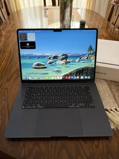 MacBook Air M4 15 pulgadas 2025 (openbox) - miniatura 1