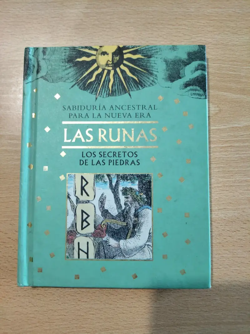 Libro 'Las Runas: Los Secretos de las Piedras' - 1