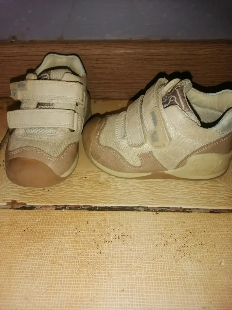 Zapatillas Pillin beige para niños con velcro - 4