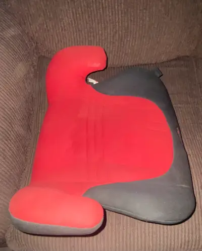 Asiento elevador para auto Bebesit rojo y negro - miniatura 3