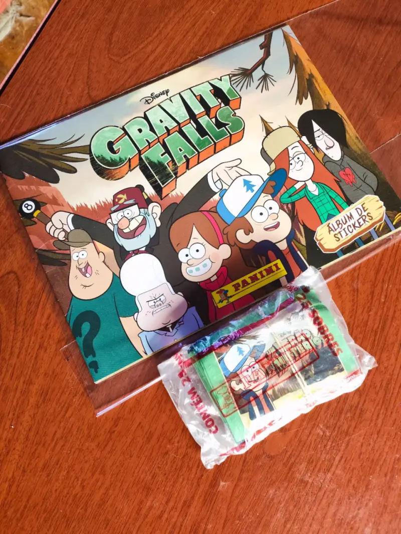 Álbum de stickers Gravity Falls Panini