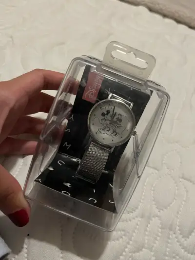 Reloj  Disney - miniatura 1