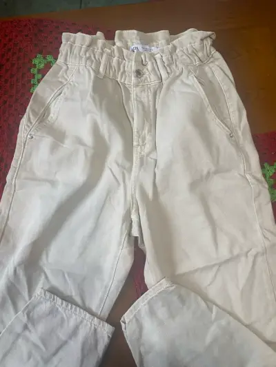 Pantalones beige con cintura elástica Zara - miniatura 1