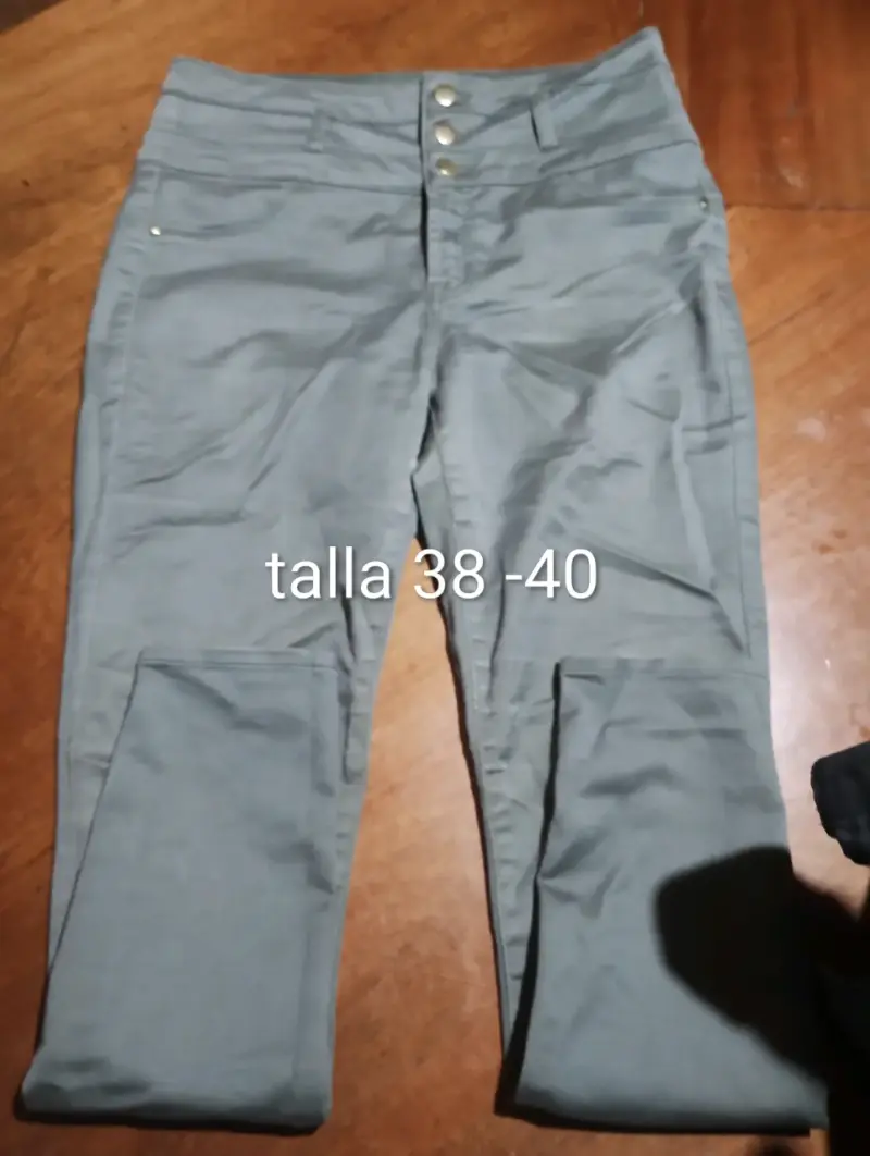 Lote de jeans para mujer en varias tallas - 3