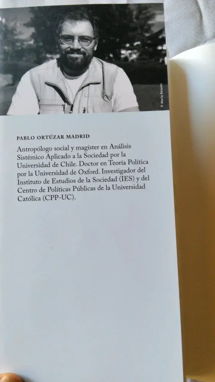 Libro Sueños de Cartón de Pablo Ortúzar - 4