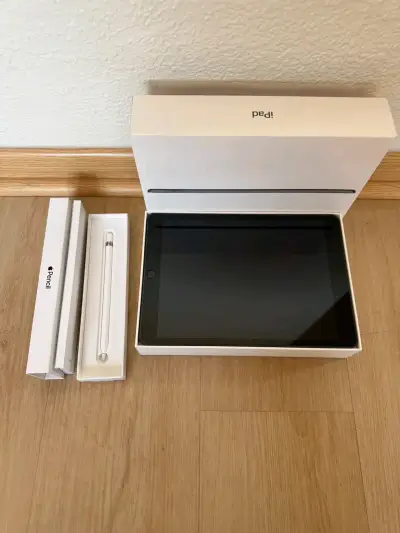 iPad con Apple Pencil en caja original - miniatura 1