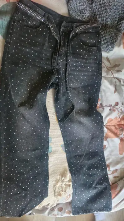 Jeans negros con diamantes de imitación unisex - miniatura 1