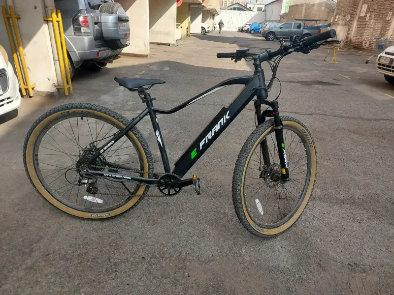 Bicicleta eléctrica Frank de montaña negra - 3