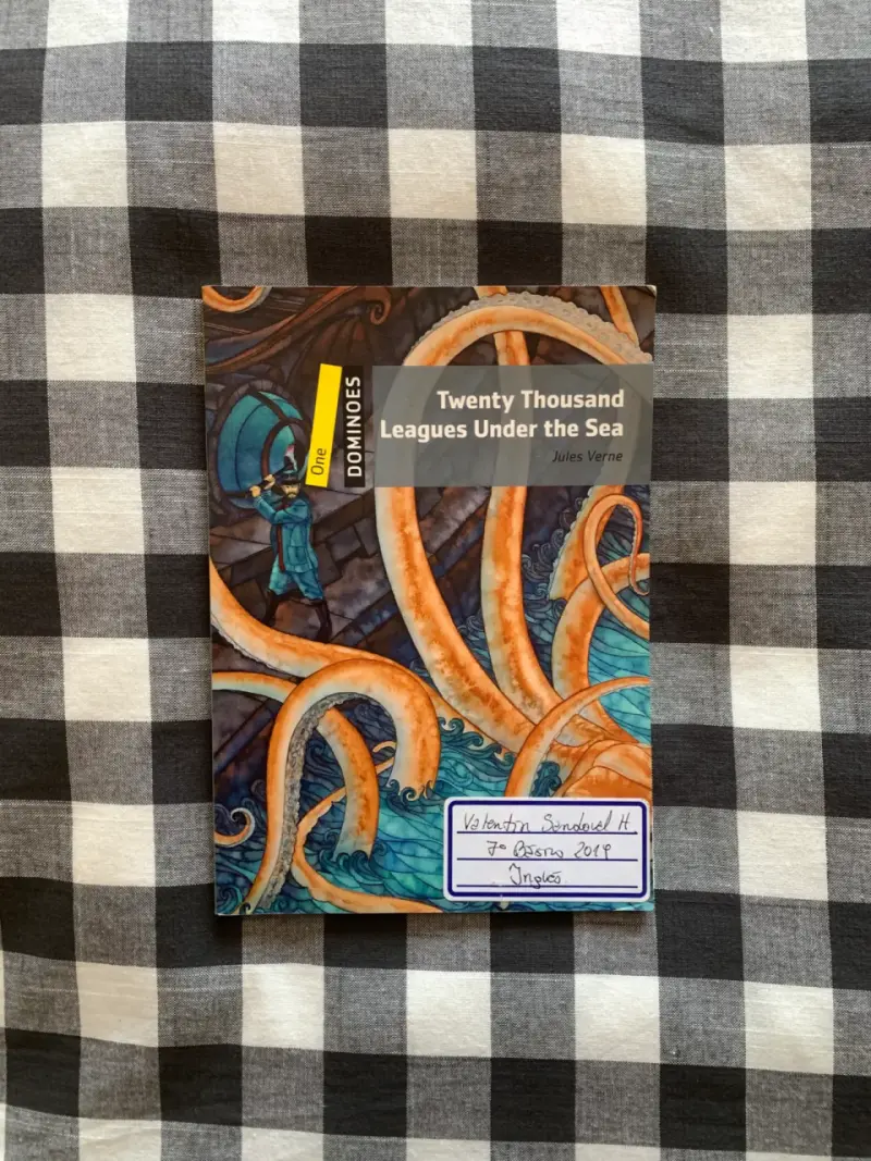 Libro Twenty Thousand Leagues Under the Sea - 1