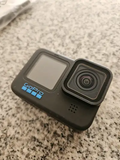 Cámara de acción GoPro con accesorios - miniatura 1