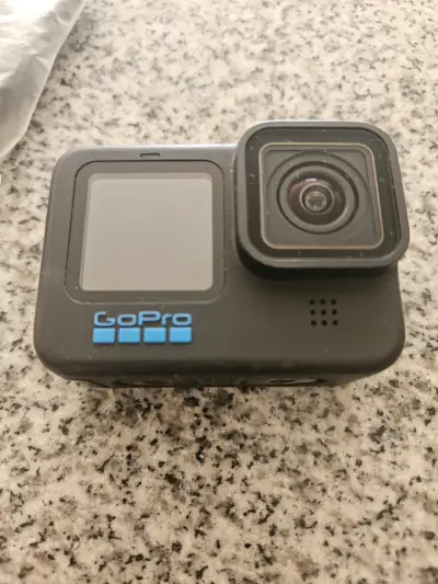 Cámara de acción GoPro con accesorios - miniatura 2