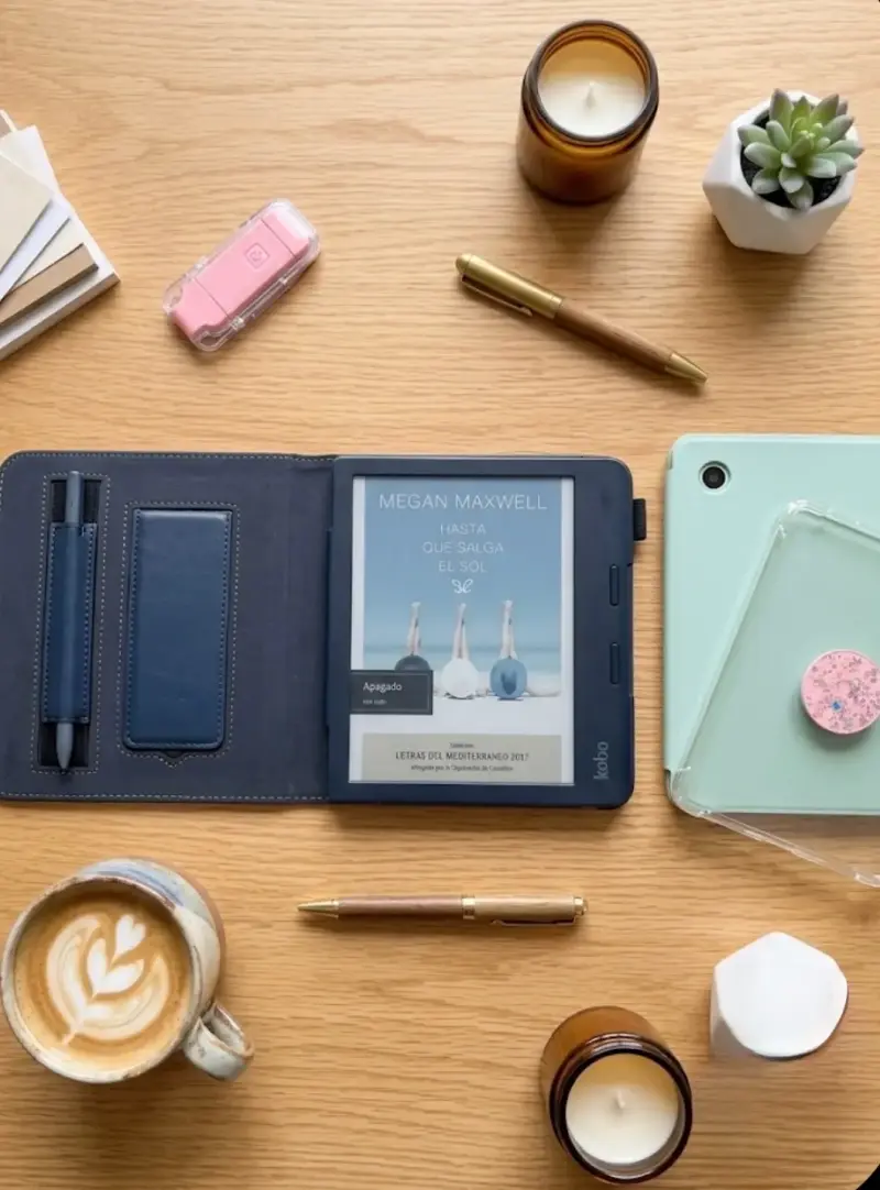 Lector de eBooks Kobo con funda - 2