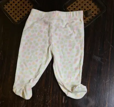 Pantalones de bebé con piecitos estampados - miniatura 1