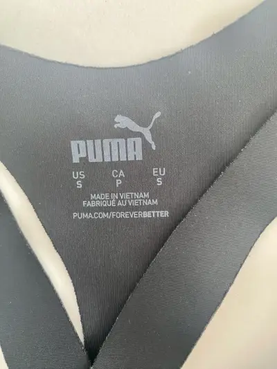 Top deportivo negro Puma con tirantes cruzados - miniatura 2