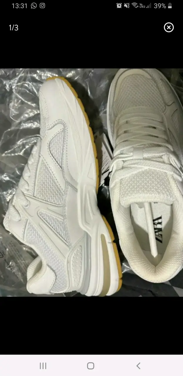 Zapatillas deportivas blancas Zara - 1