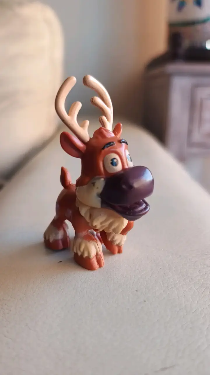 Figura Sven Moose de Disney Frozen Little Kingdom