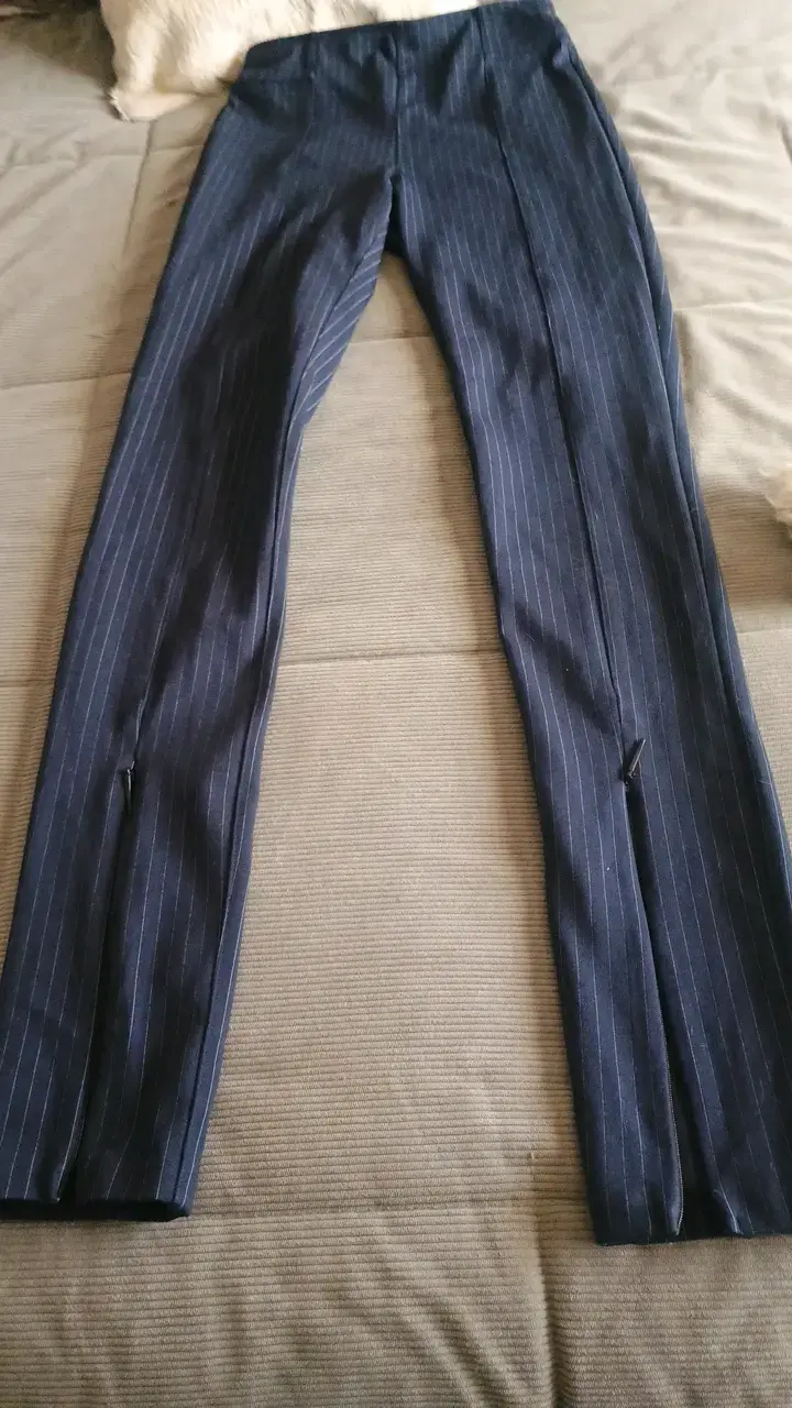 Pantalones de vestir a rayas azul marino