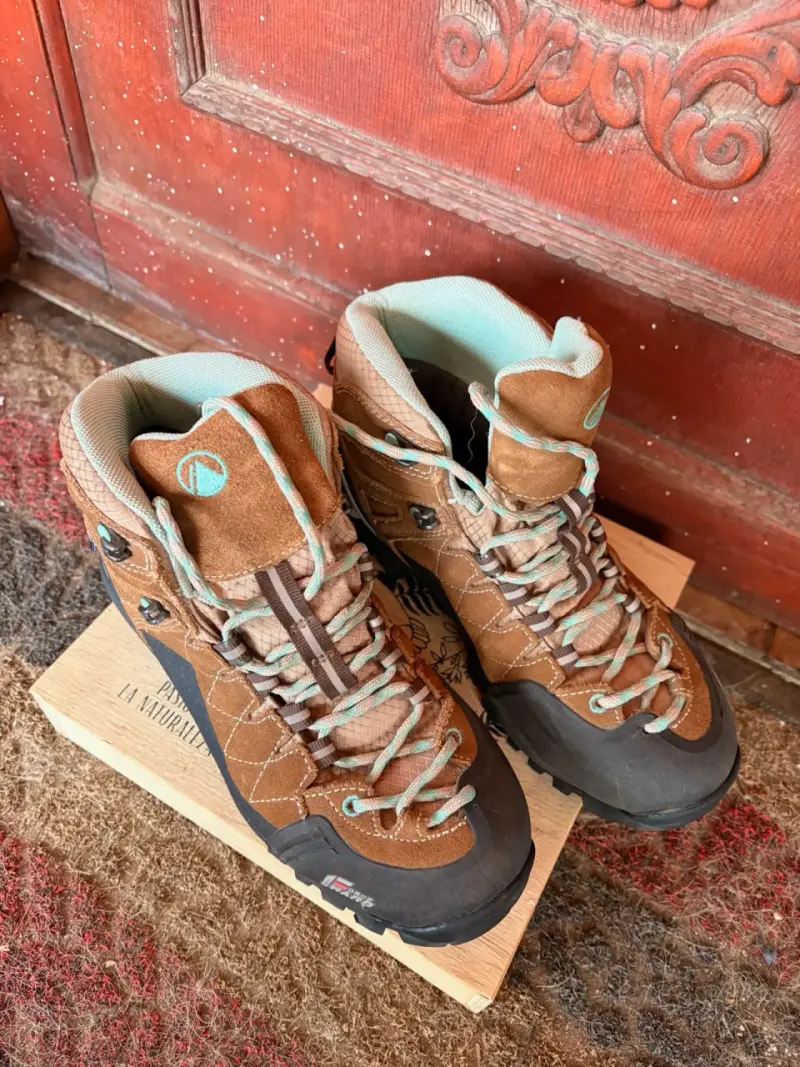 Botas de montaña impermeables marrones para trekking - 4
