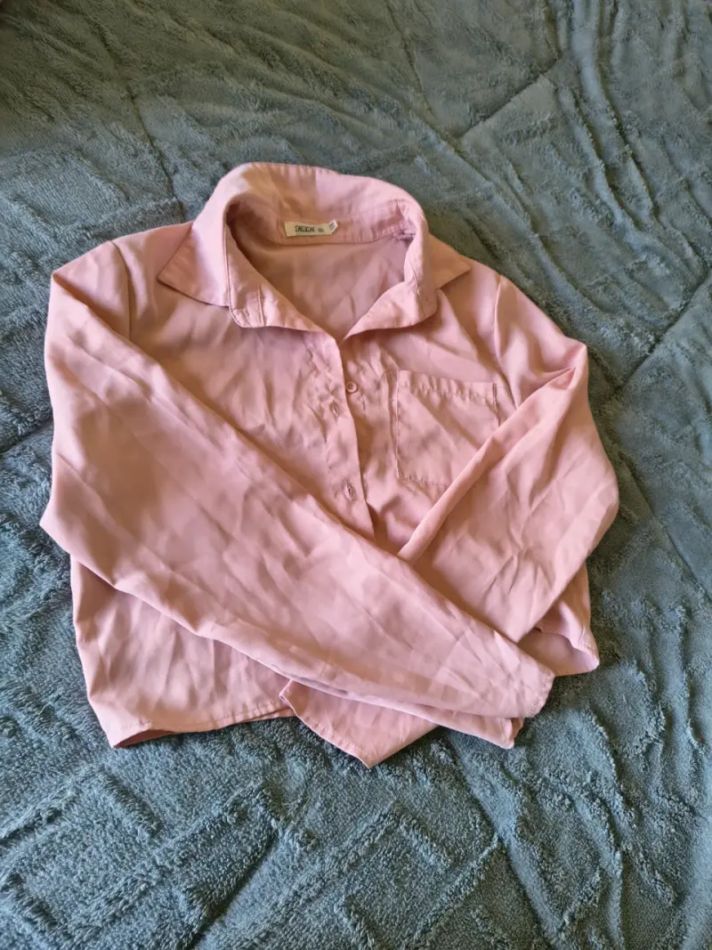 Camisa rosa de mujer con bolsillo - 2