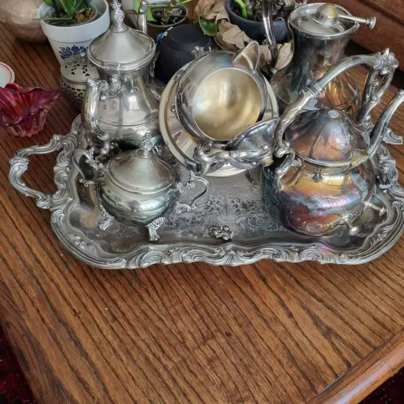 Juego de té de plata vintage con bandeja