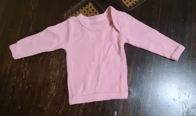 Polera de bebé manga larga rosa y blanca - miniatura 1