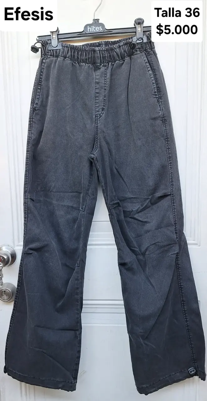 Pantalones de mezclilla grises talla 36