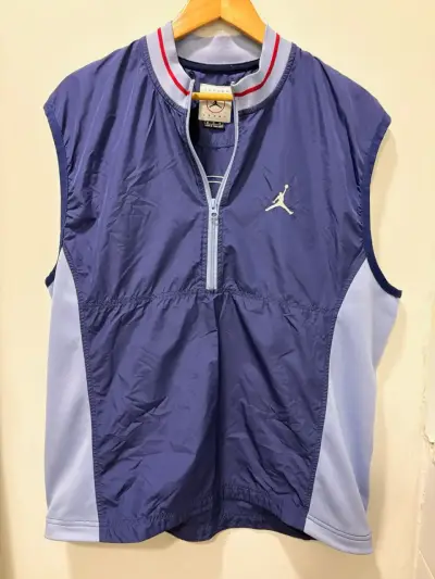 Corta viento  sin mangas Jordan azul con logo - miniatura 3