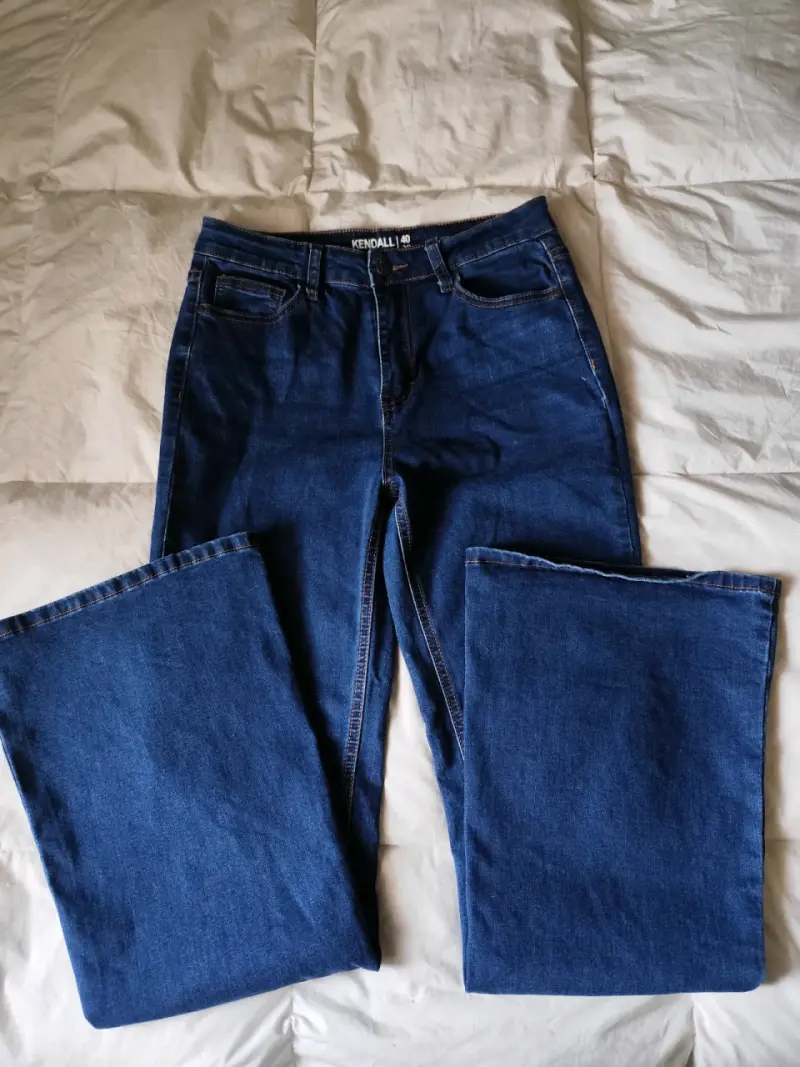 Jeans azul oscuro Kendall talla 40
