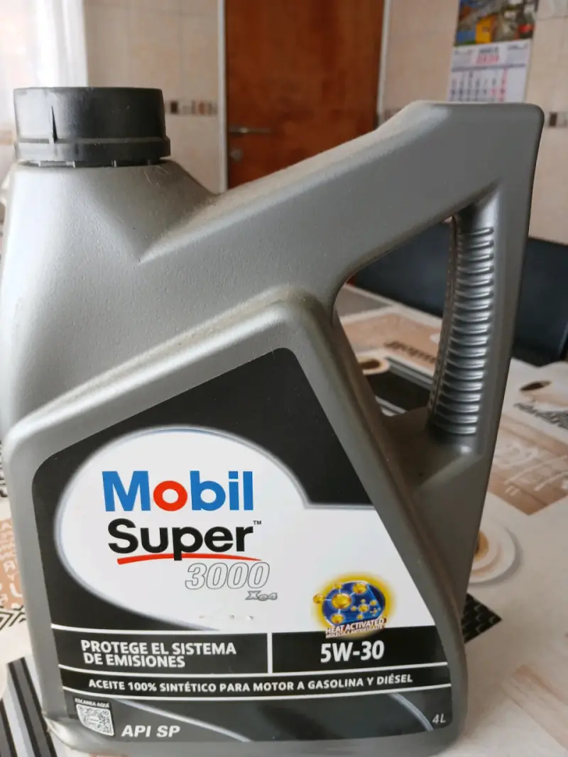 Aceite sintético Mobil Super 3000 5W-30 4L - 2
