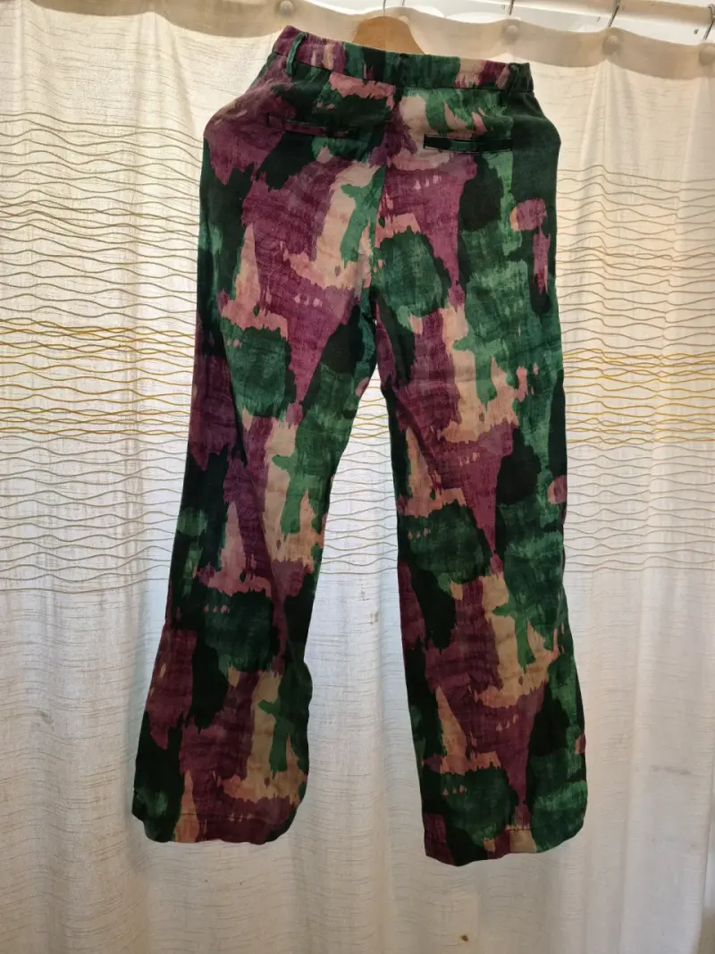 Pantalones estampados de colores vibrantes - 2